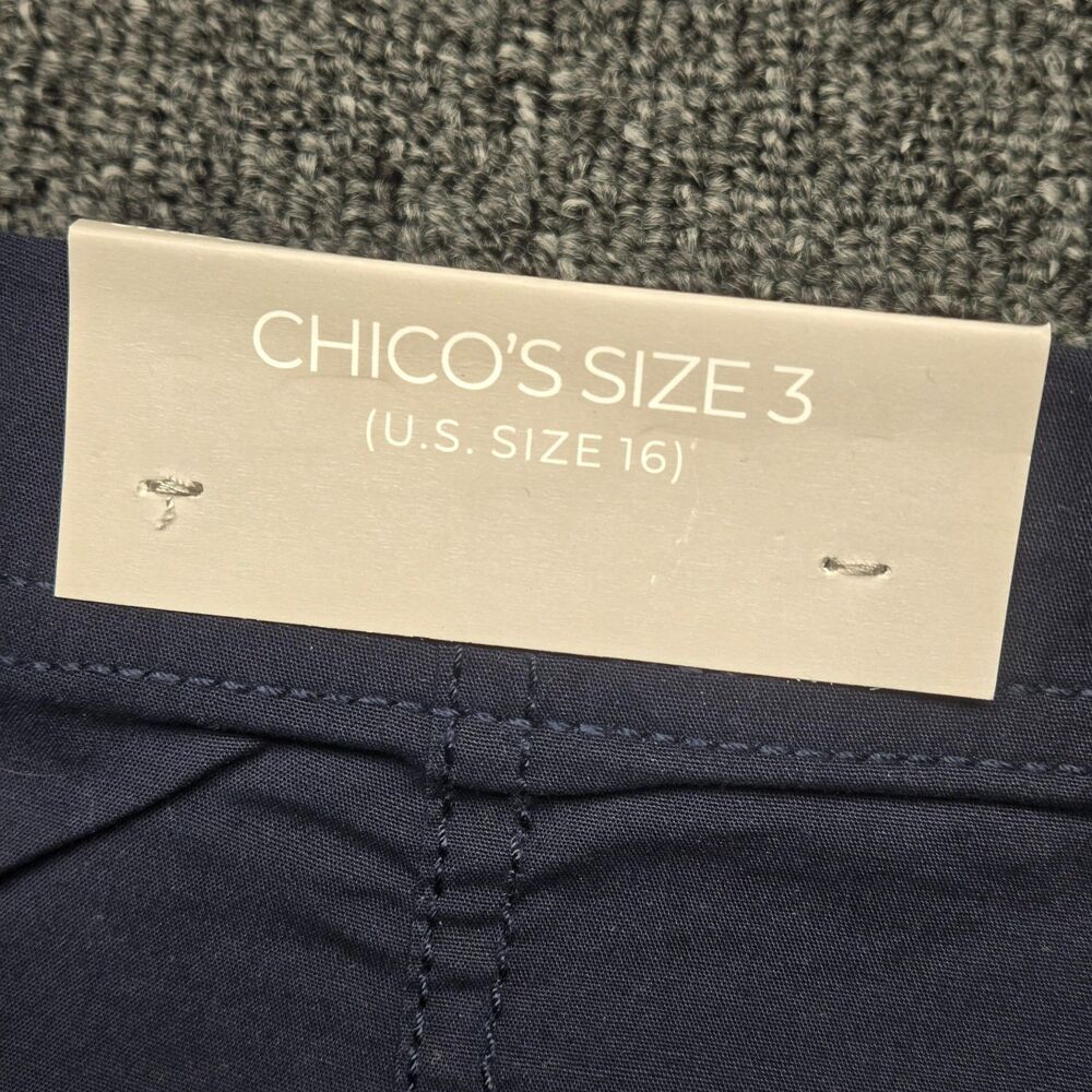Chico’s Women’s 3 (16) Navy Cargo Shorts Cotton Poplin Utility Stretch NWT - Picture 16 of 16